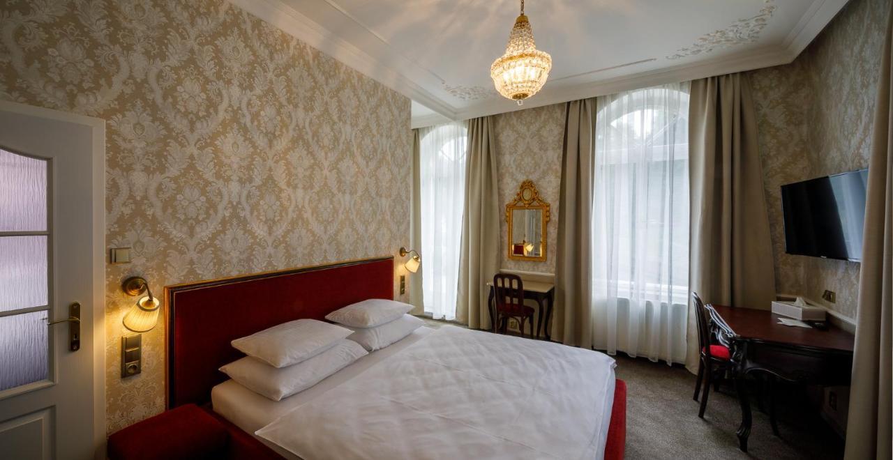 Villa Basileia Riverside 카를로비바리 외부 사진