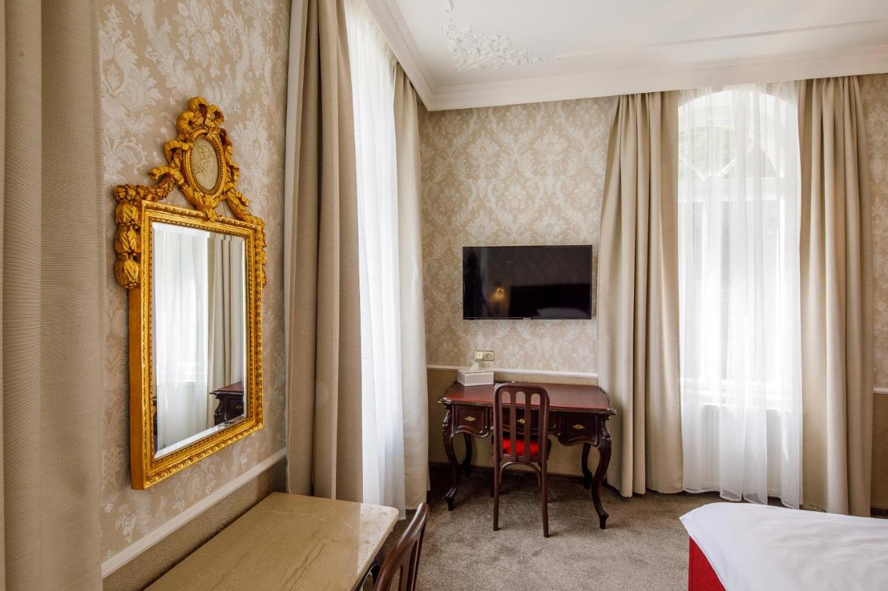 Villa Basileia Riverside 카를로비바리 외부 사진