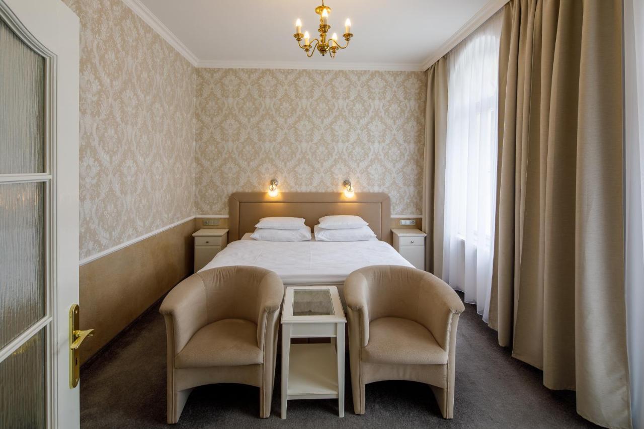 Villa Basileia Riverside 카를로비바리 외부 사진