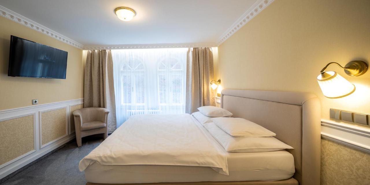Villa Basileia Riverside 카를로비바리 외부 사진