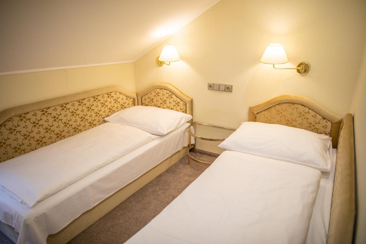 Villa Basileia Riverside 카를로비바리 외부 사진