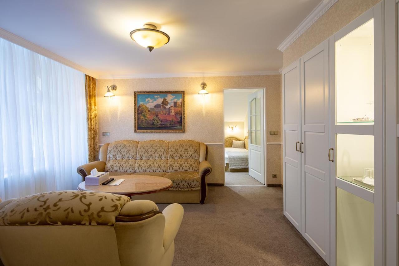 Villa Basileia Riverside 카를로비바리 외부 사진