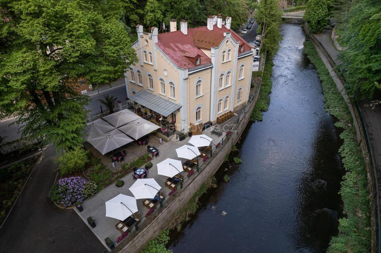 Villa Basileia Riverside 카를로비바리 외부 사진